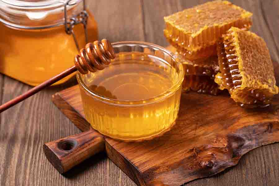 Rebanada de panal y miel